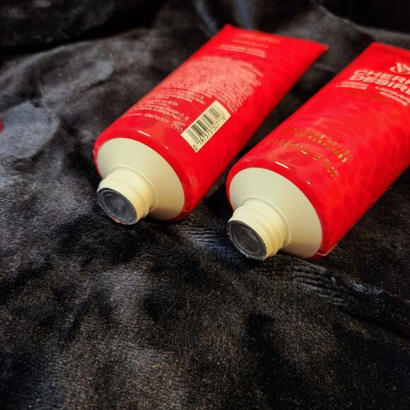 Victoria's Secret Cherry Desire Fragrance Mist and Lotion Bundle - Picture 3 of 4